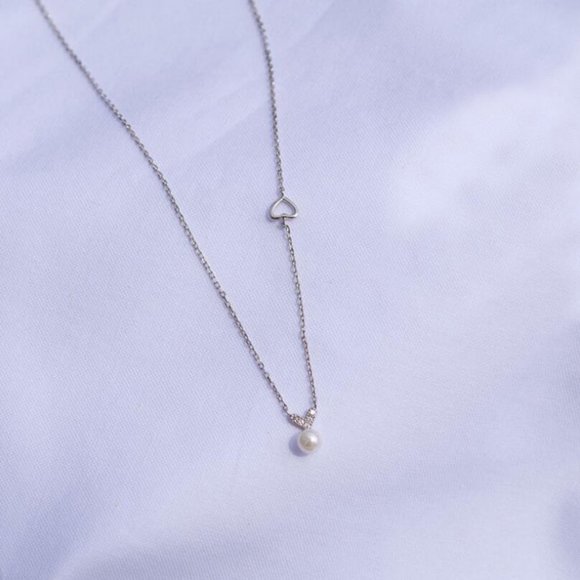 NEW 925 Sterling Silver Pearl Heart Necklace - Picture 6 of 8